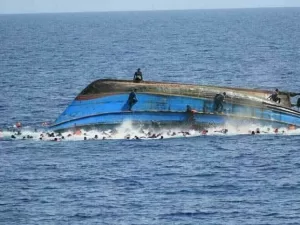  Over 150 passengers missing in Niger boat accident